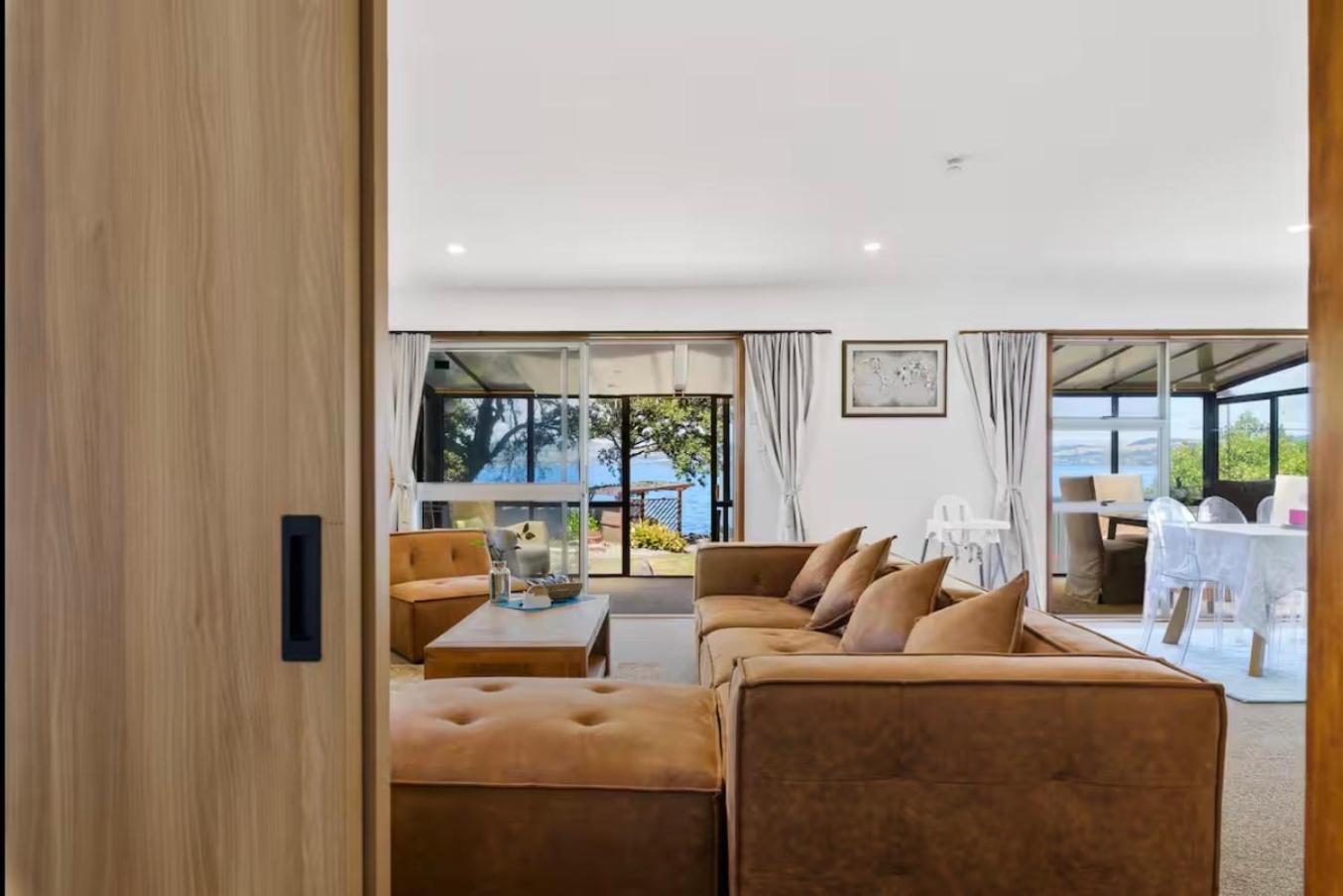 Holiday home Fabulous Front House-private Access