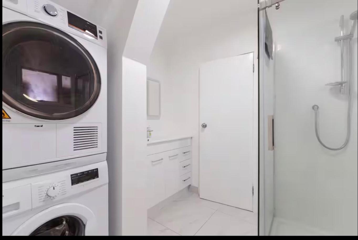 Fabulous Front House-private Access Holiday home *