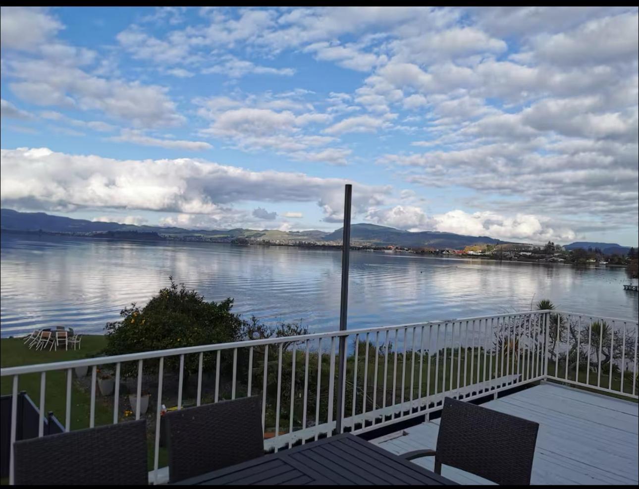 Holiday home Absolutely Front House-private Access Rotorua