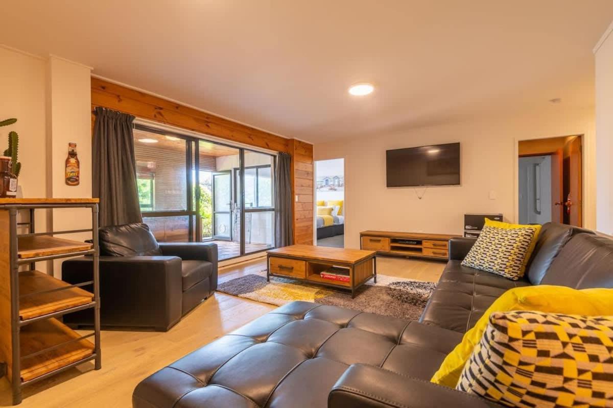 Deluxe Redwoods Holiday home *