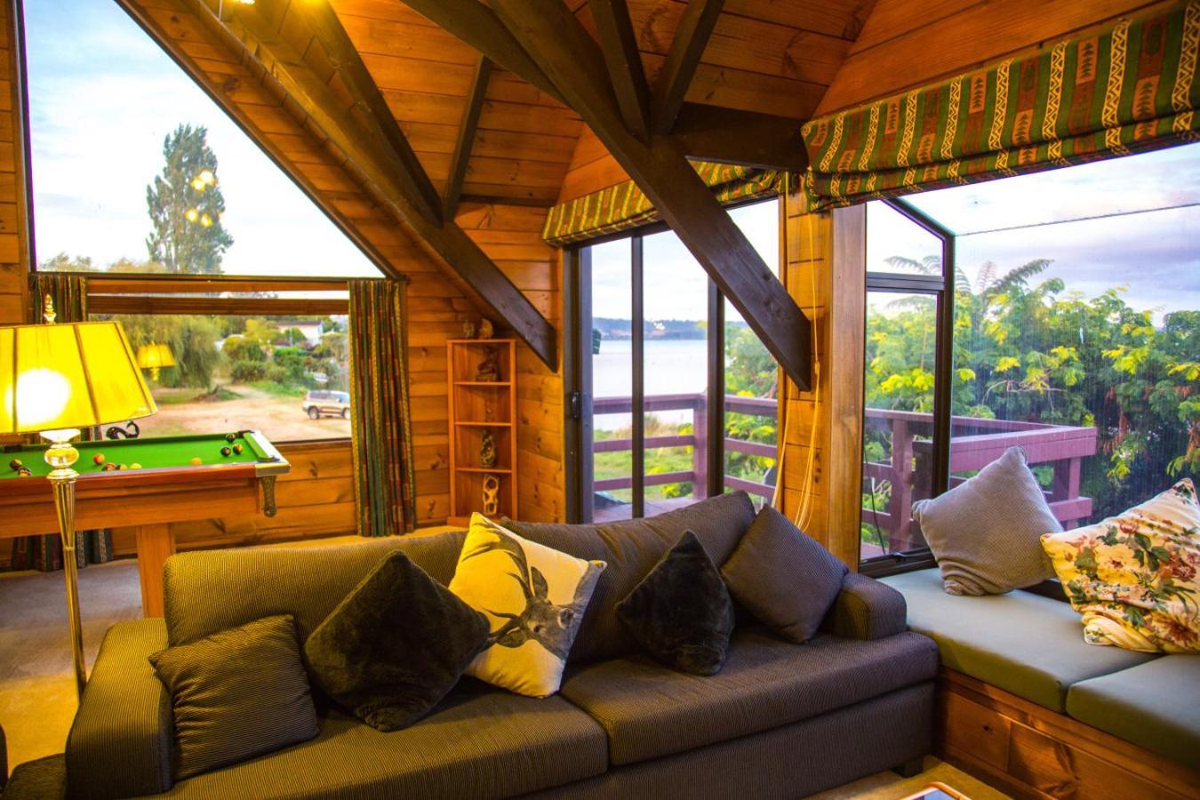 Arnold Lakeside Holiday home Rotorua