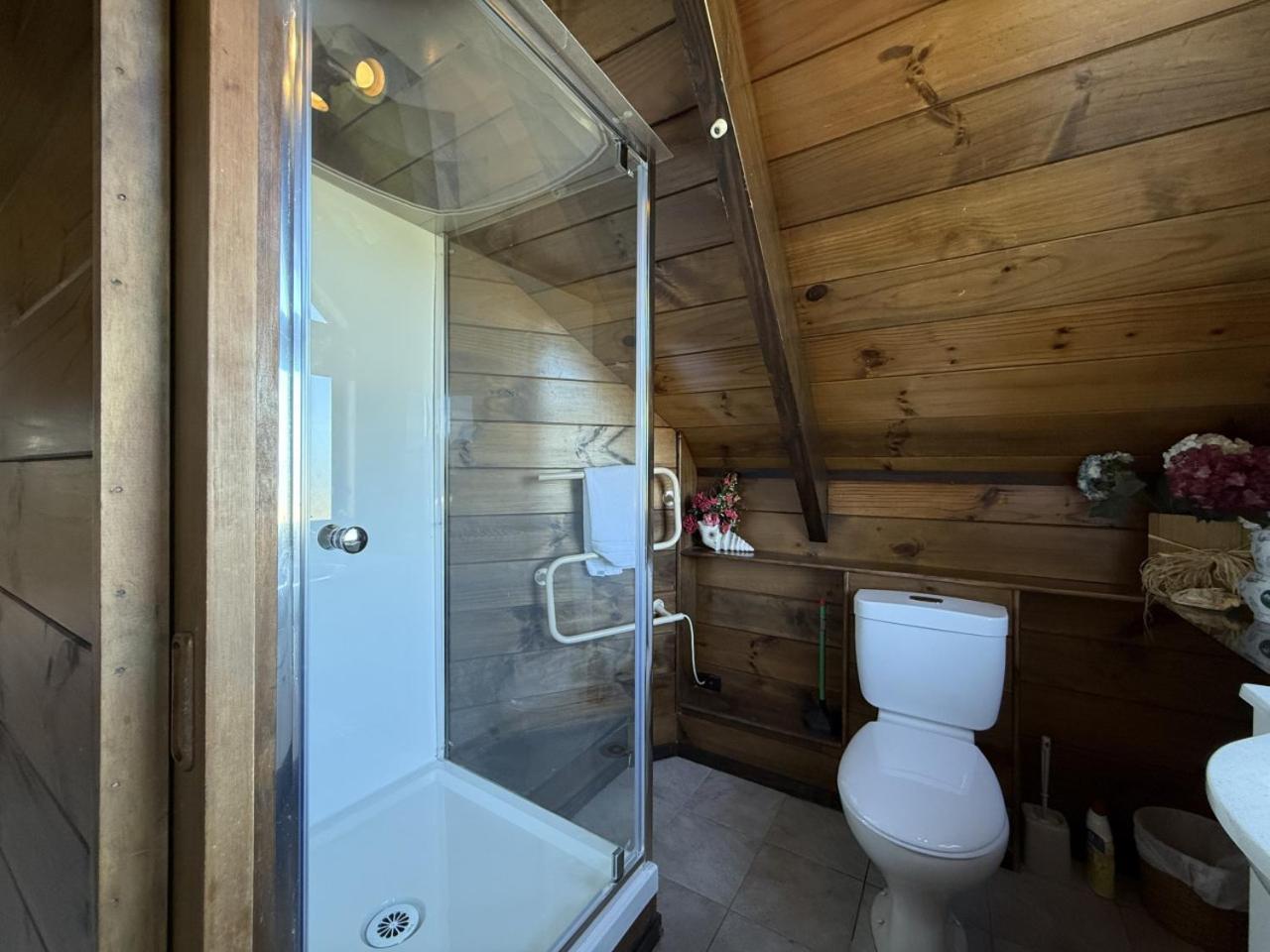 Arnold Lakeside Holiday home Rotorua