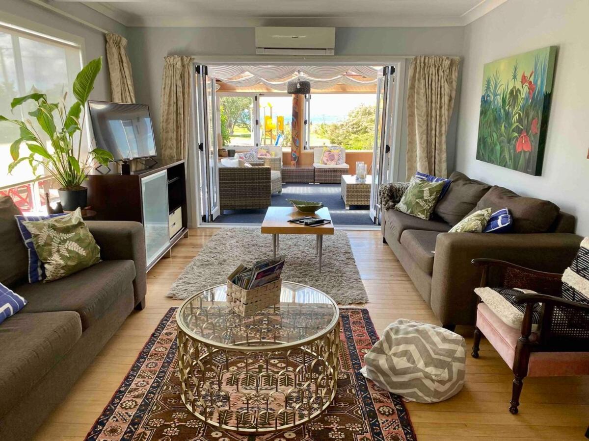 Lakeside Reserve House Close To Centre *