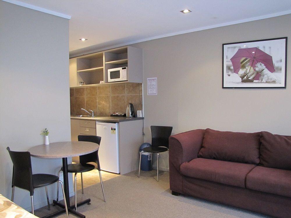 Devonwood Motel 4*