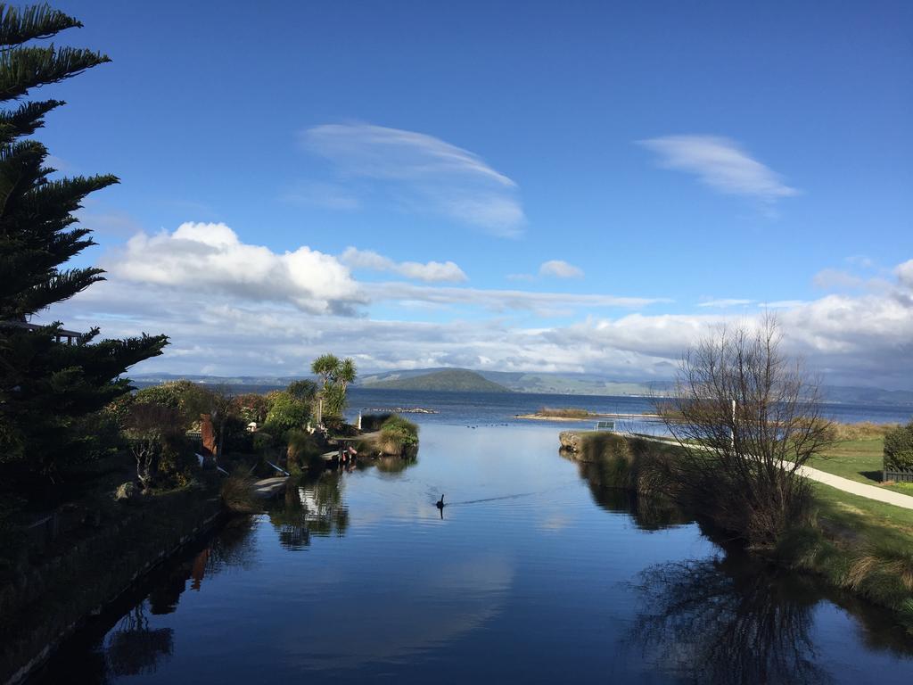 Motel Jack & Di's Lakefront Rotorua