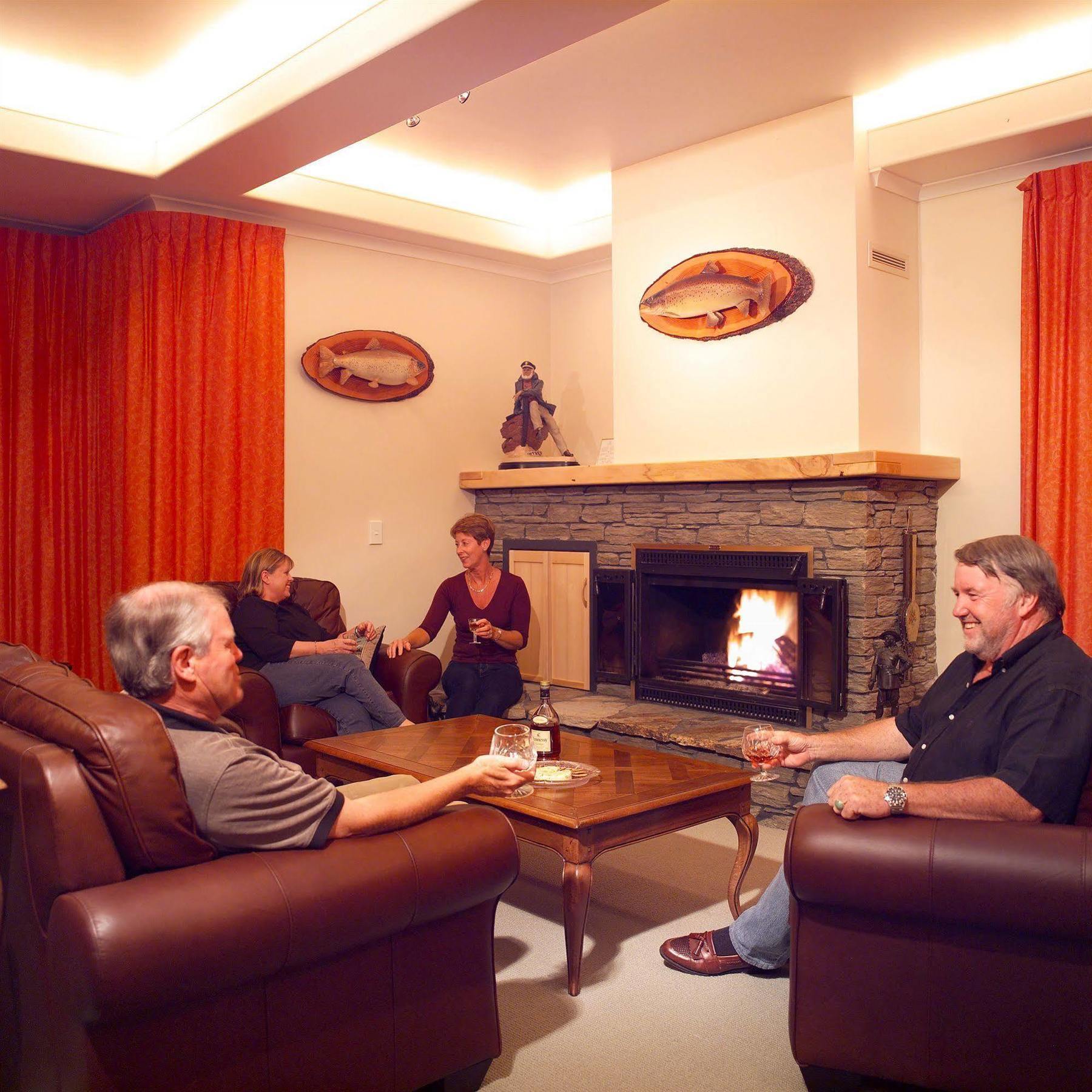 Nicara Lakeside Lodge