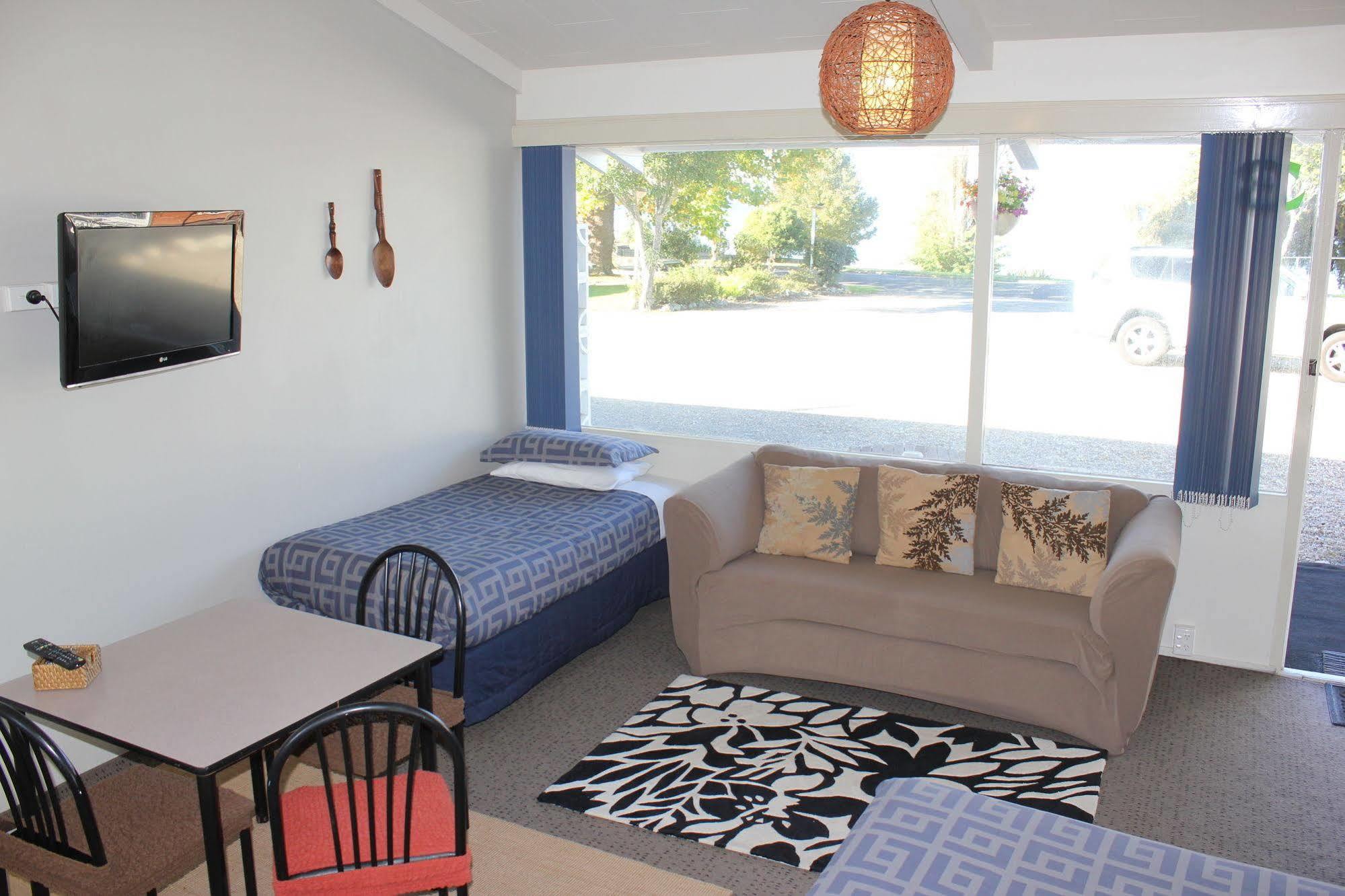 Motel Jack & Di's Lakefront Rotorua