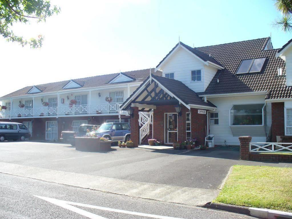 Ashleigh Court 4*