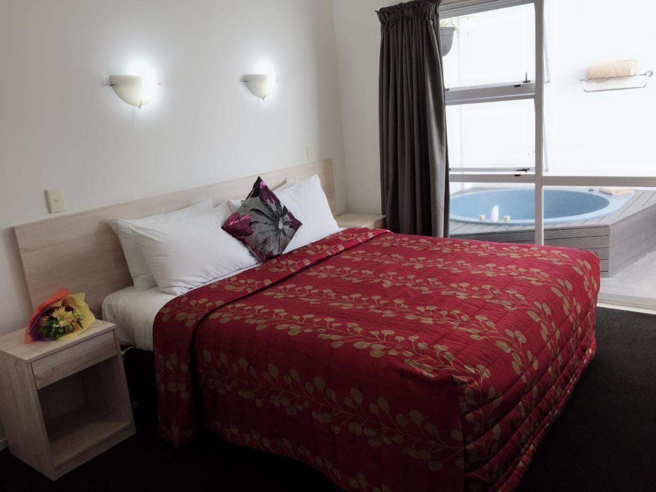 Rose Court Motel 4*