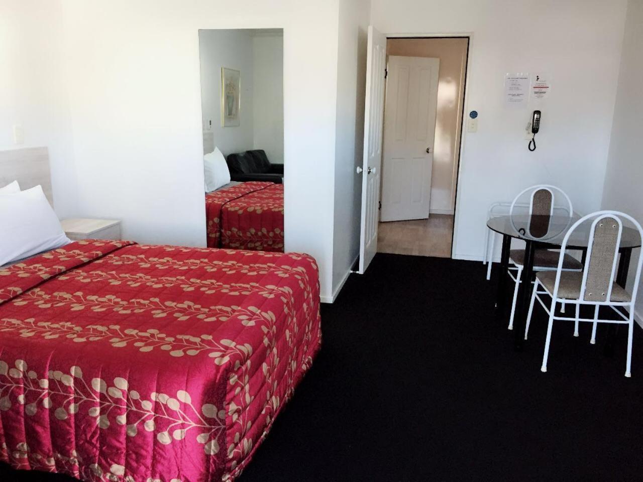 Rose Court Motel