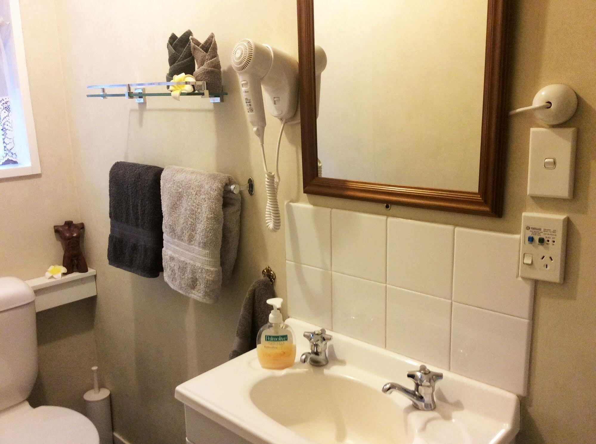 Hotel Guysers Gaystay For Men