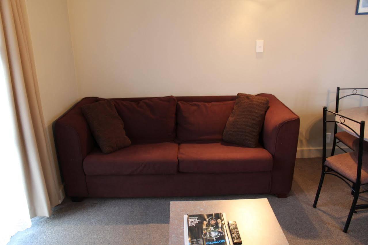Devonwood Motel 4*