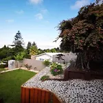 Spacious Utuhina Holiday House