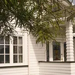 Victorian Designs - Spacious Home In Rotorua Central