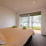 Tamaki Lakehouse