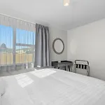 Owhata Retreat - Rotorua Holiday Home