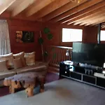 Hot Spa Log Fire Up To 16 Guests