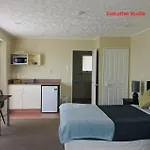 Malones Spa Motel