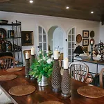 Ngamihi Lodge