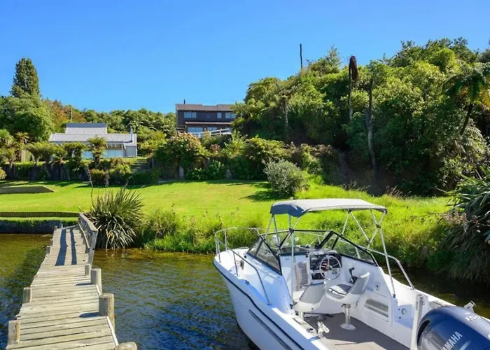 Rotoiti Bay Bliss