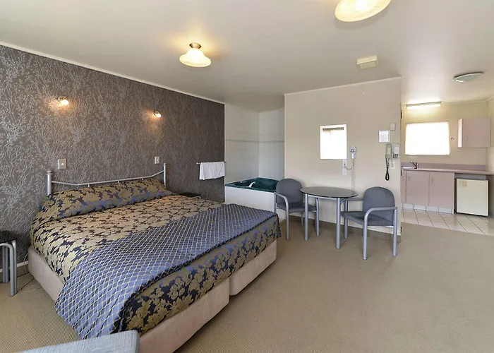 Geneva Motor Lodge