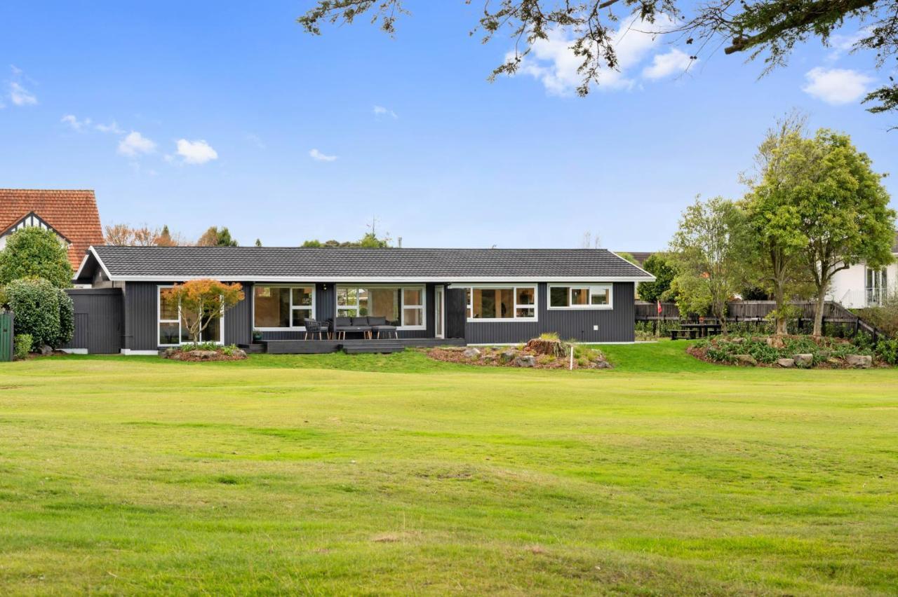 Above Par Golf Course With Hot Tub 4bd3bth Villa
