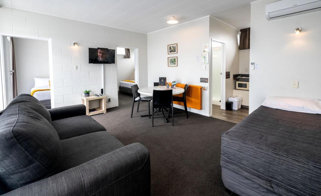 Motel Aura 4*
