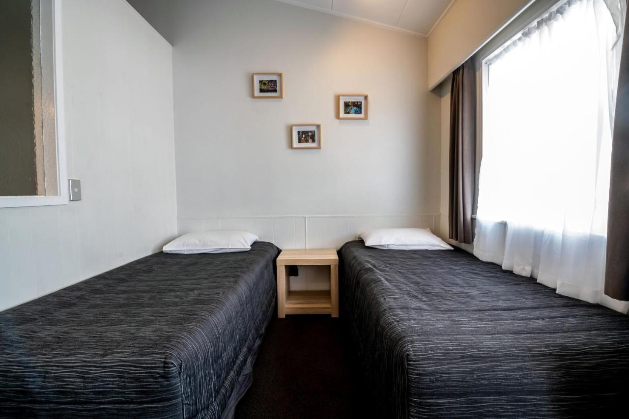 Motel Aura