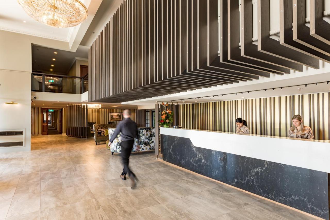 Hotel Distinction