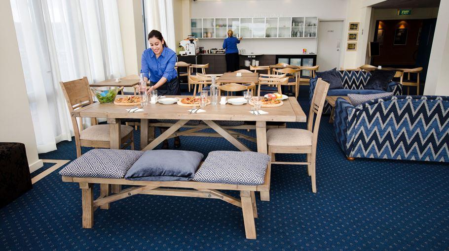 Jetpark Hotel 4*