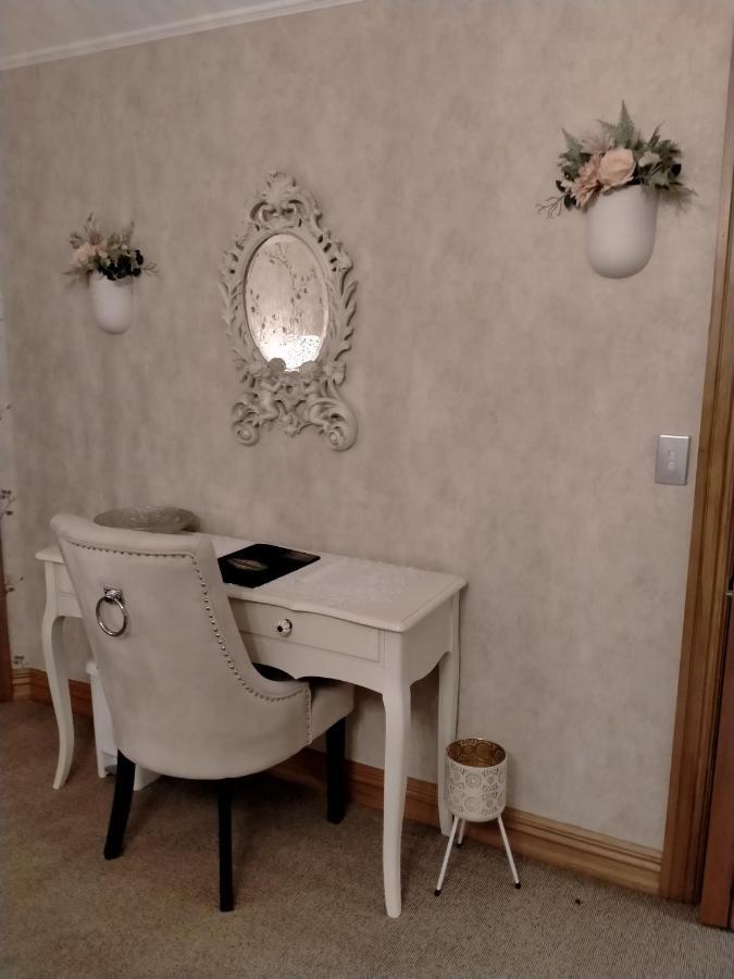 Amberly House Bed & Breakfast