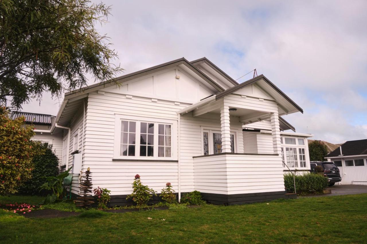 Victorian Designs - Spacious In Central Rotorua