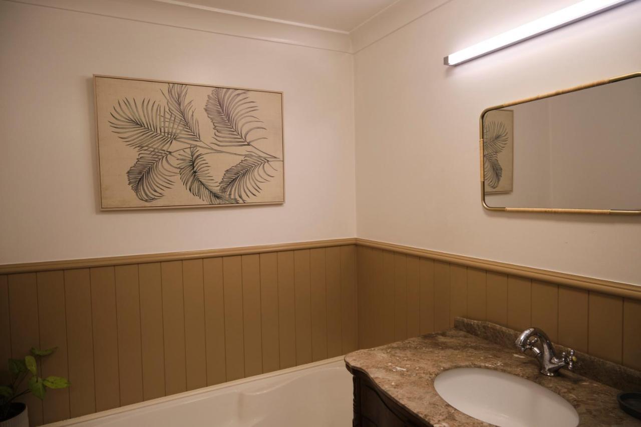 Victorian Designs - Spacious In Central Holiday home *