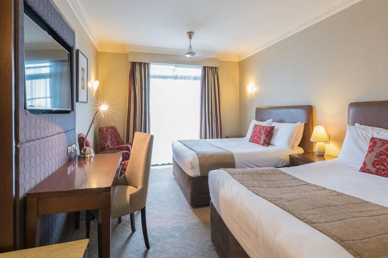 Hotel Distinction