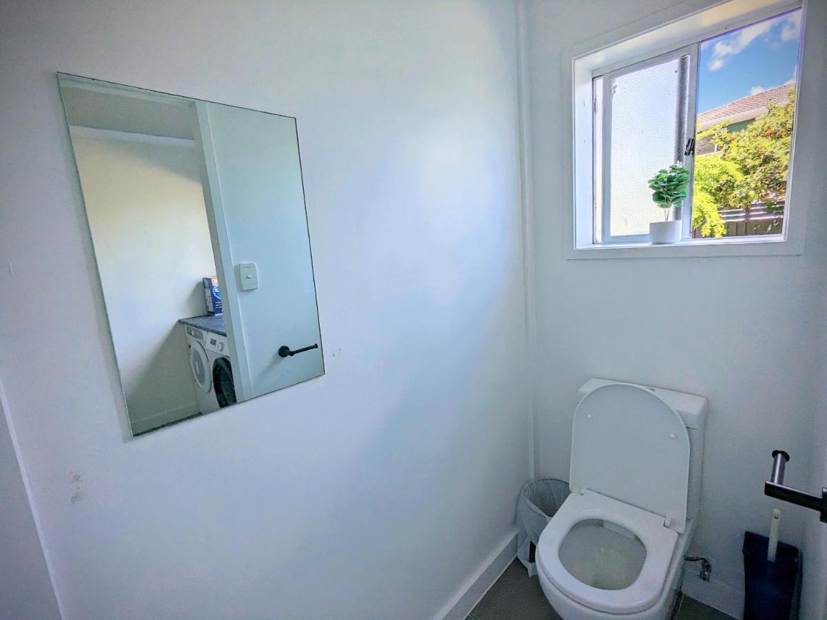 Holiday home 4 Bedrooms Escape, Close To Cbd *