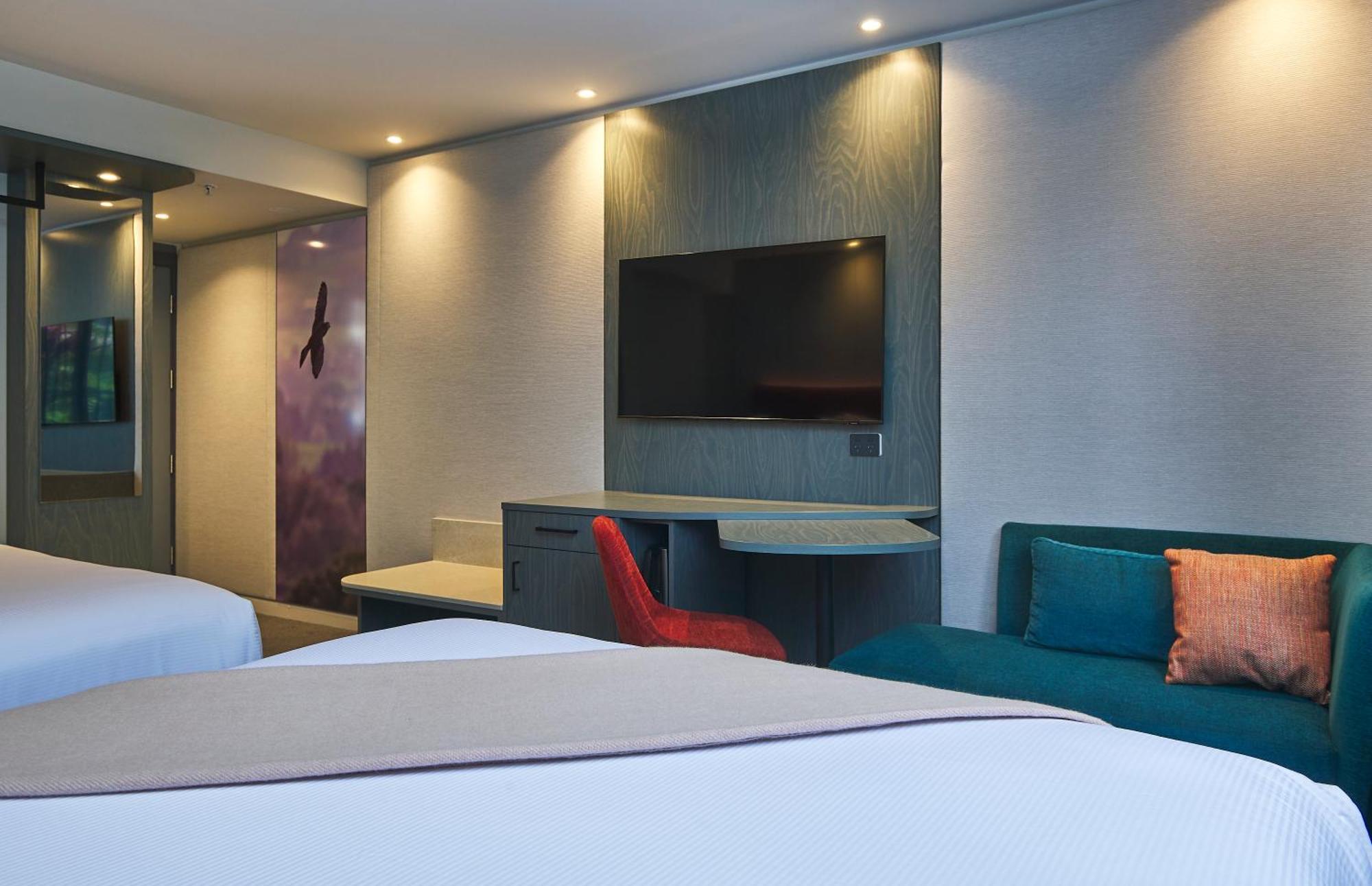 Millennium 4*