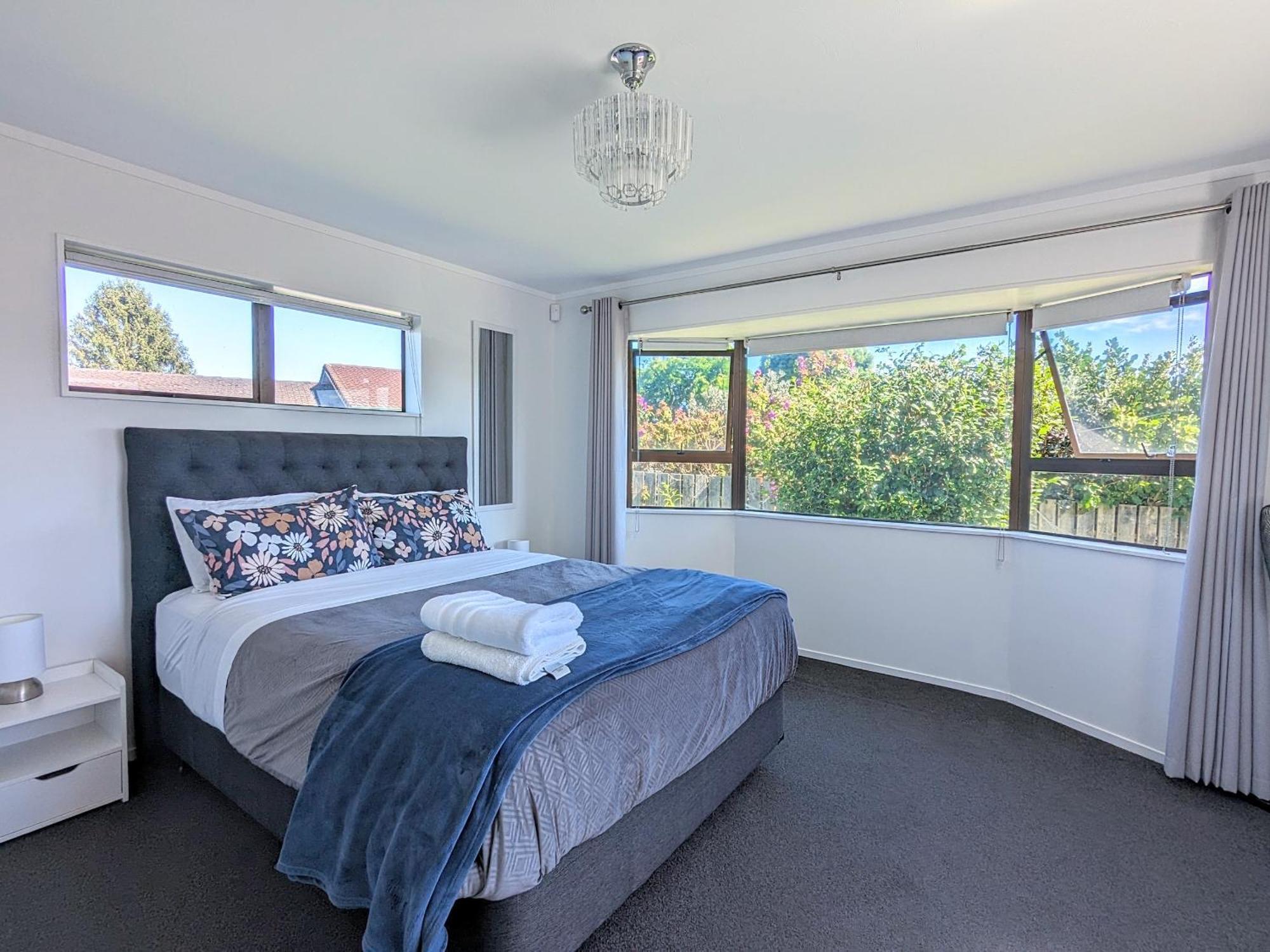 Available Now! Family Near Redwood Forest Holiday home