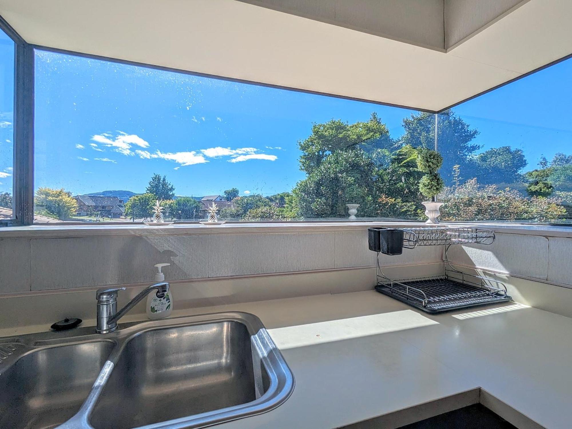Available Now! Family Near Redwood Forest Holiday home