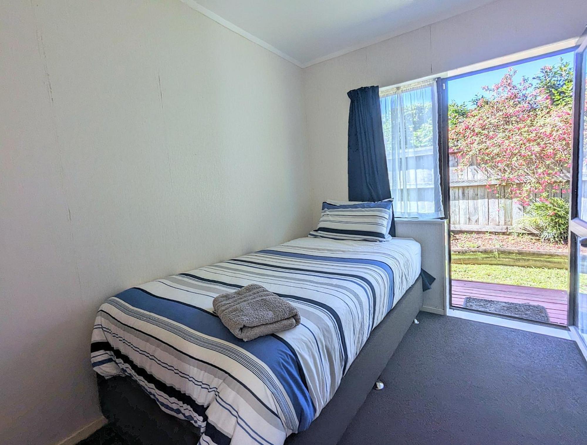 Holiday home Available Now! Family Near Redwood Forest
