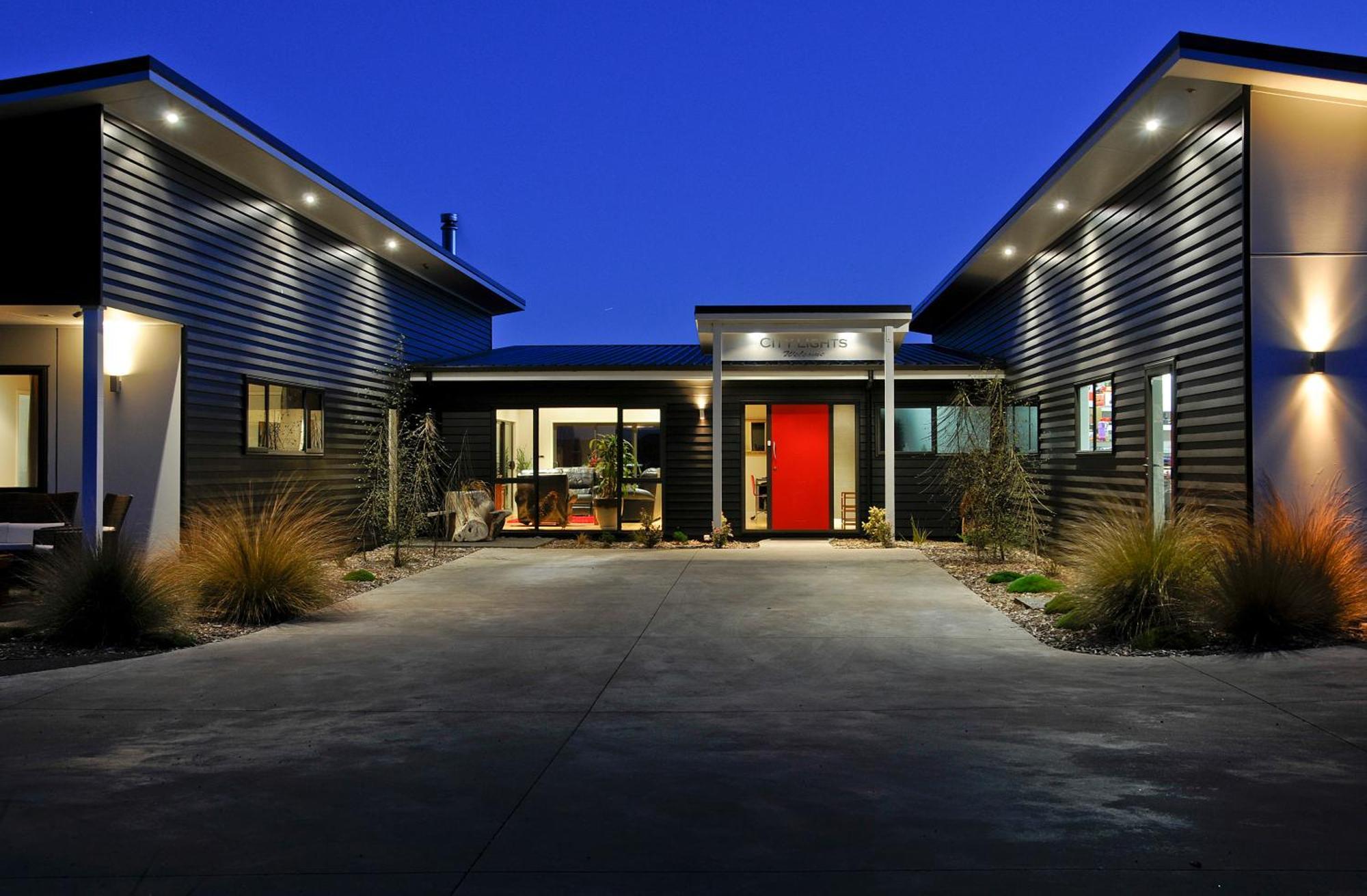 Bed & Breakfast Lights Boutique