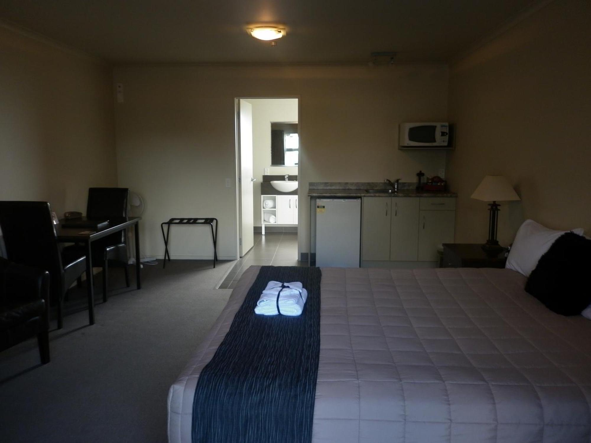 Motel Executive On Fenton 4*