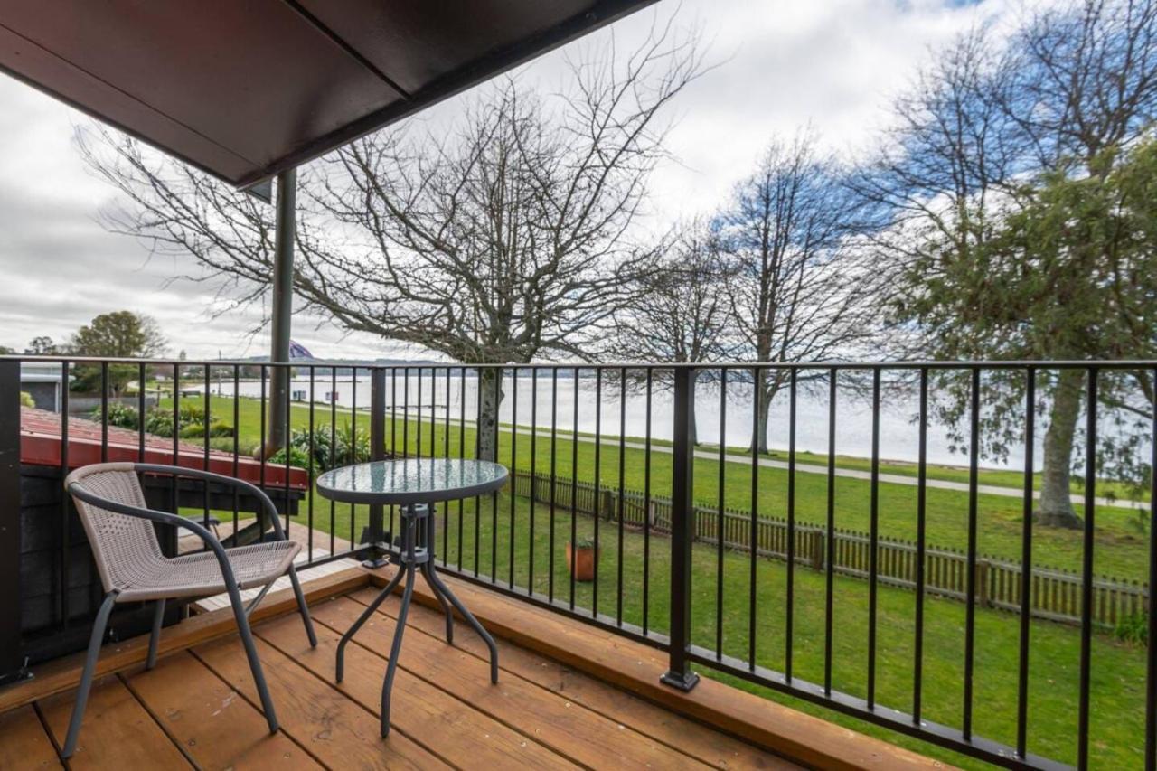 Holiday home Tamaki Lakehouse *