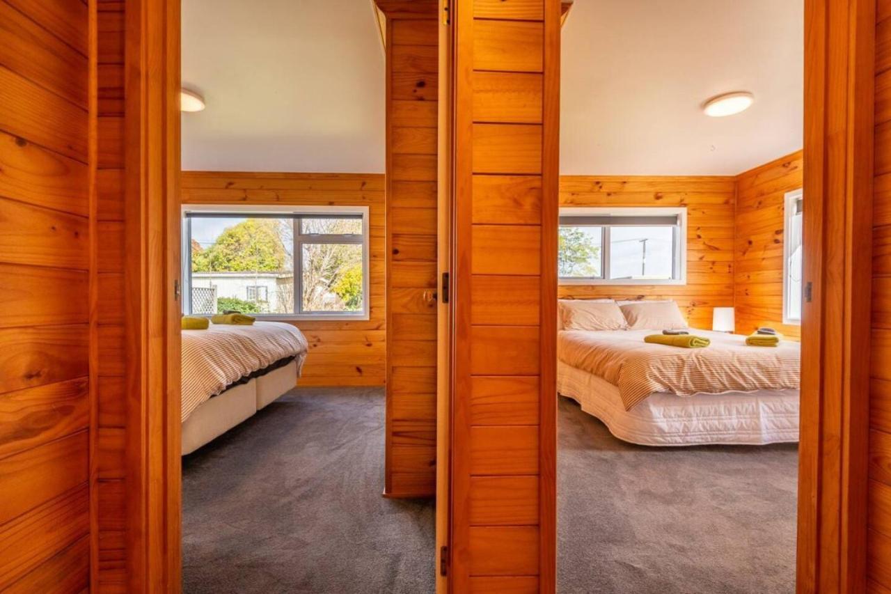 Holiday home Tamaki Lakehouse