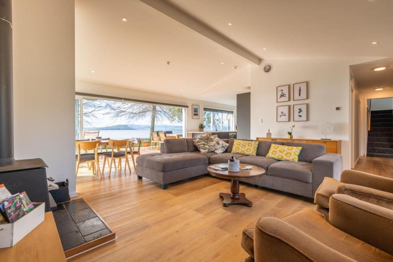 Tamaki Lakehouse Holiday home *