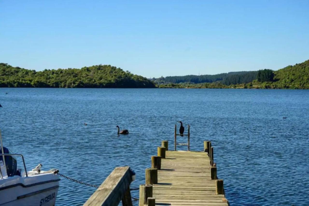 Rotoiti Bay Bliss Holiday home *