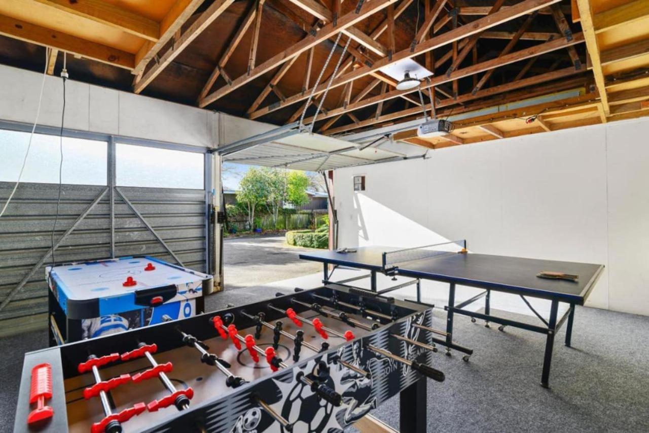 Parawai Lakehouse Sanctuary Holiday home