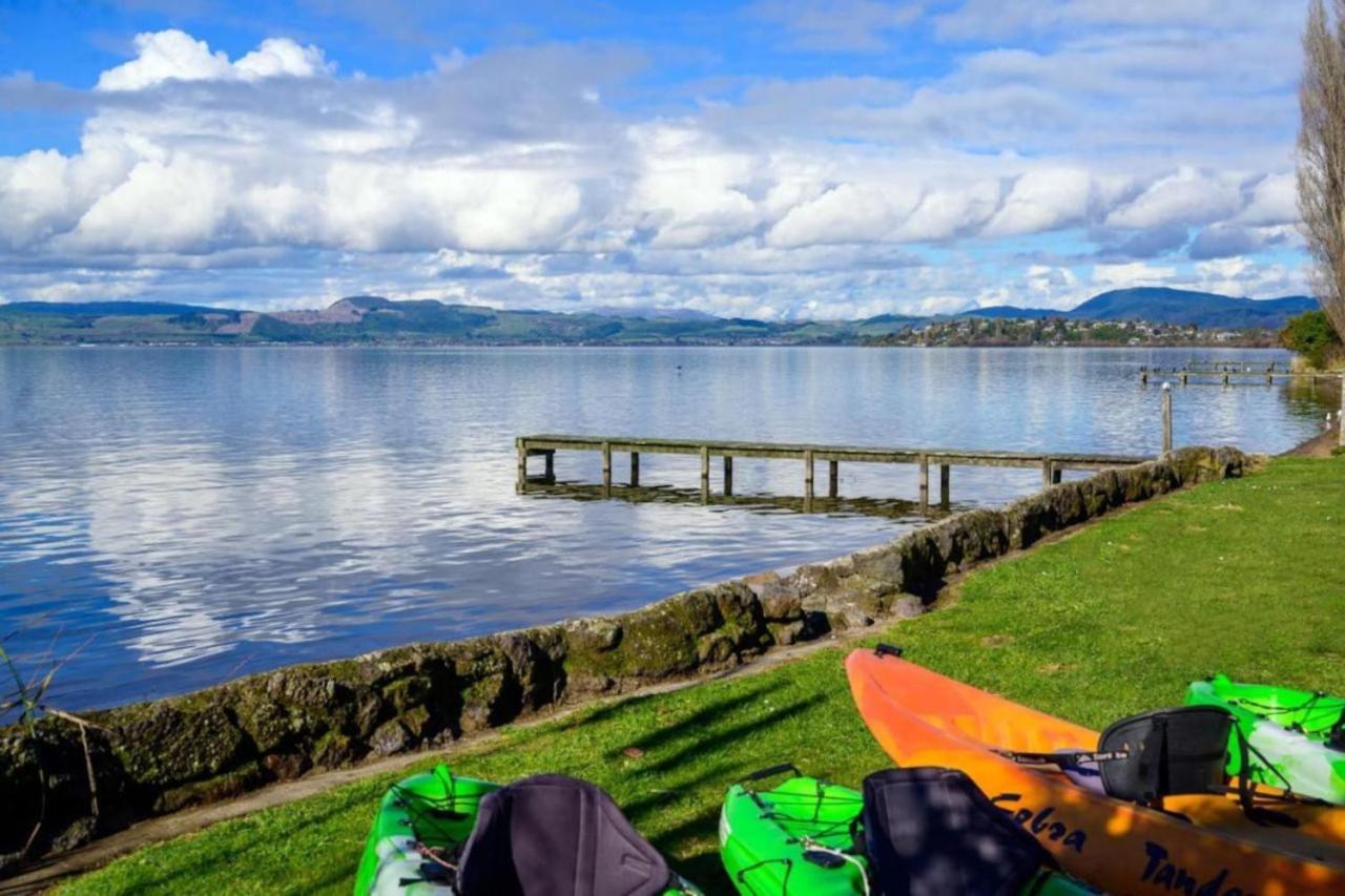 Parawai Lakehouse Sanctuary Holiday home