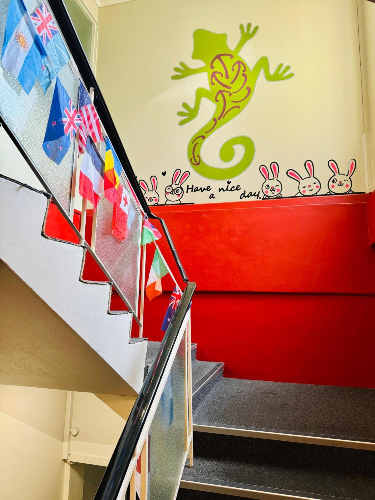 Hostel Downtown Backpackers *