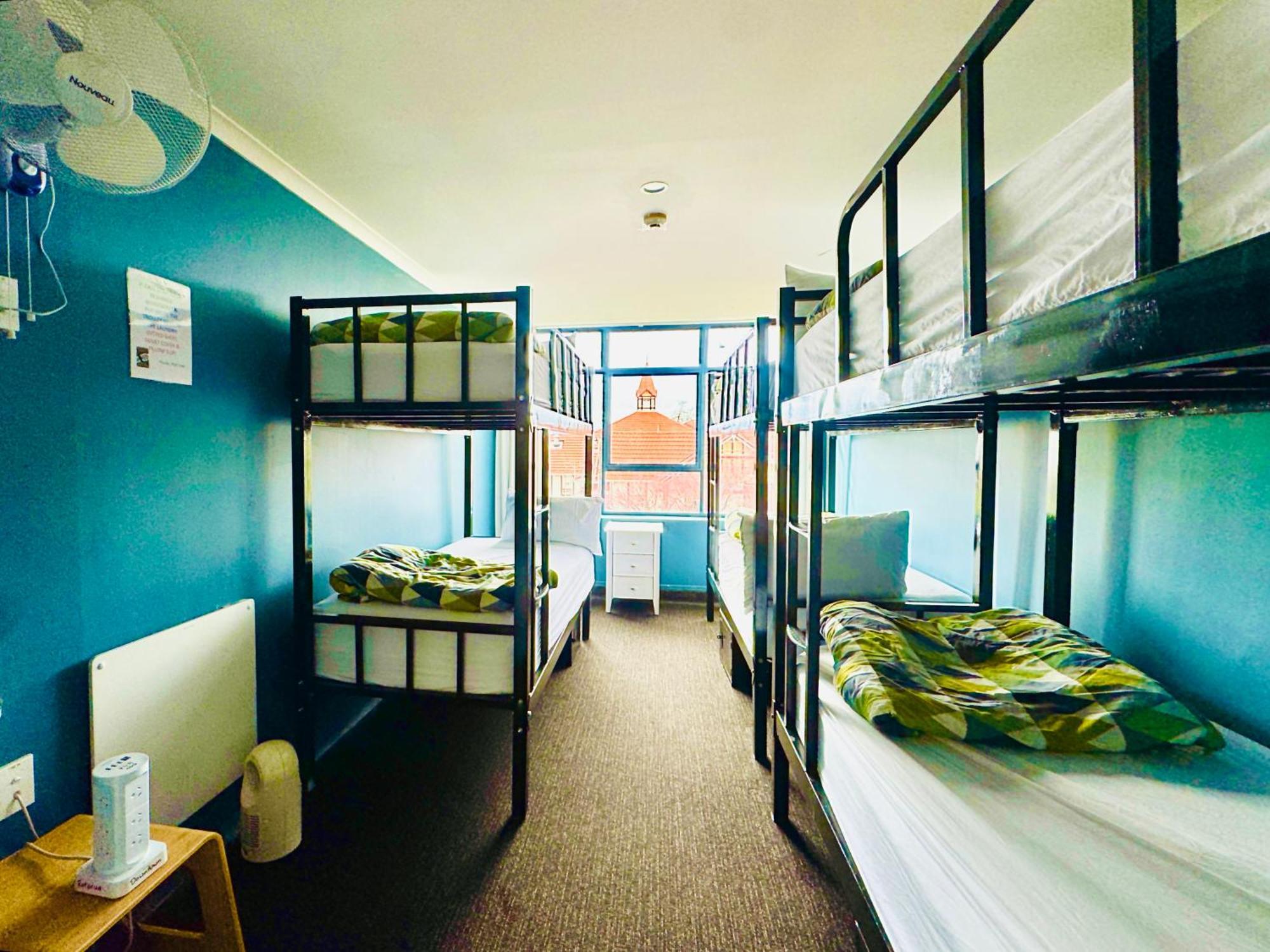 Hostel Downtown Backpackers