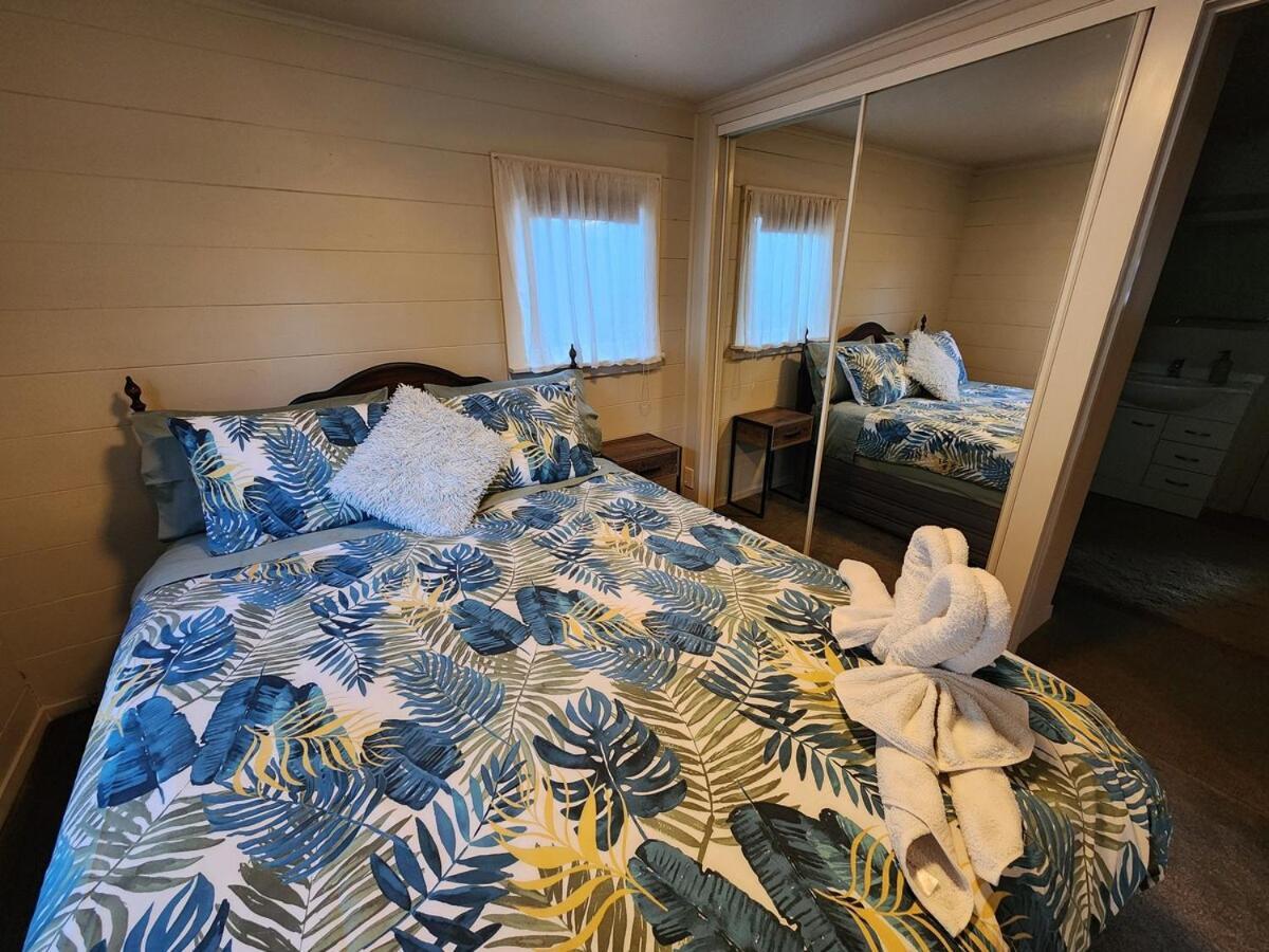 Lakeside Getaway Self-contained Unit * Rotorua